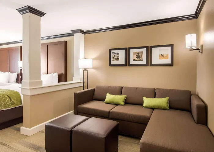 Comfort Suites